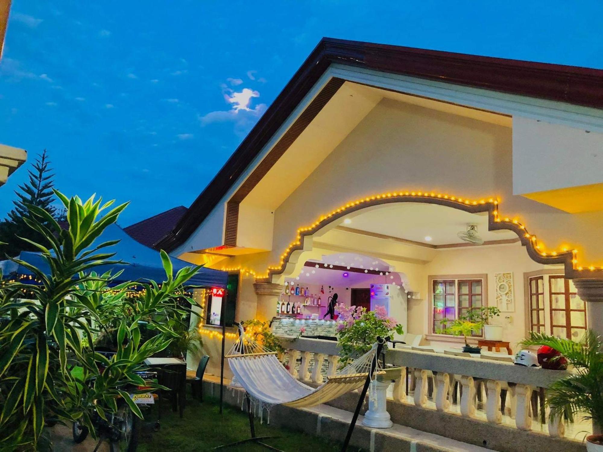 Dreamcatcher Hostel Moalboal Exterior photo